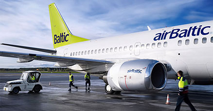airbaltic-737.jpg