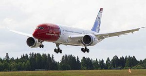 norwegian-dreamliner-landing.jpg